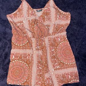 -SHEIN curve- ROMPER SHORTS SPAGHETTI STRAPS V NECK